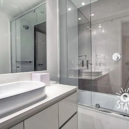H'Residences - 2 Bedroom Ocean View Apartment In The Center Of Surfers Paradise Gold Coast Exterior photo